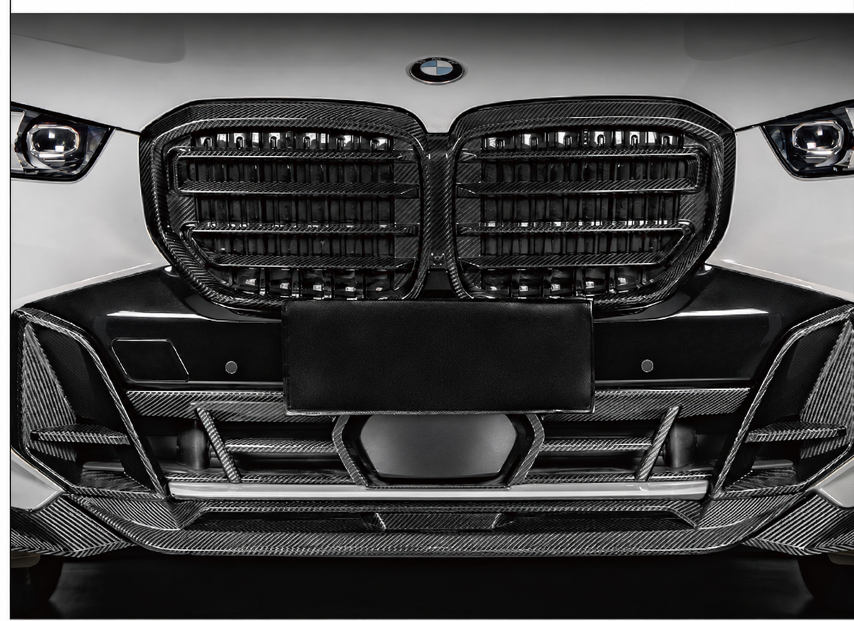 BMW X5 G05 dry carbon front lower grille installed