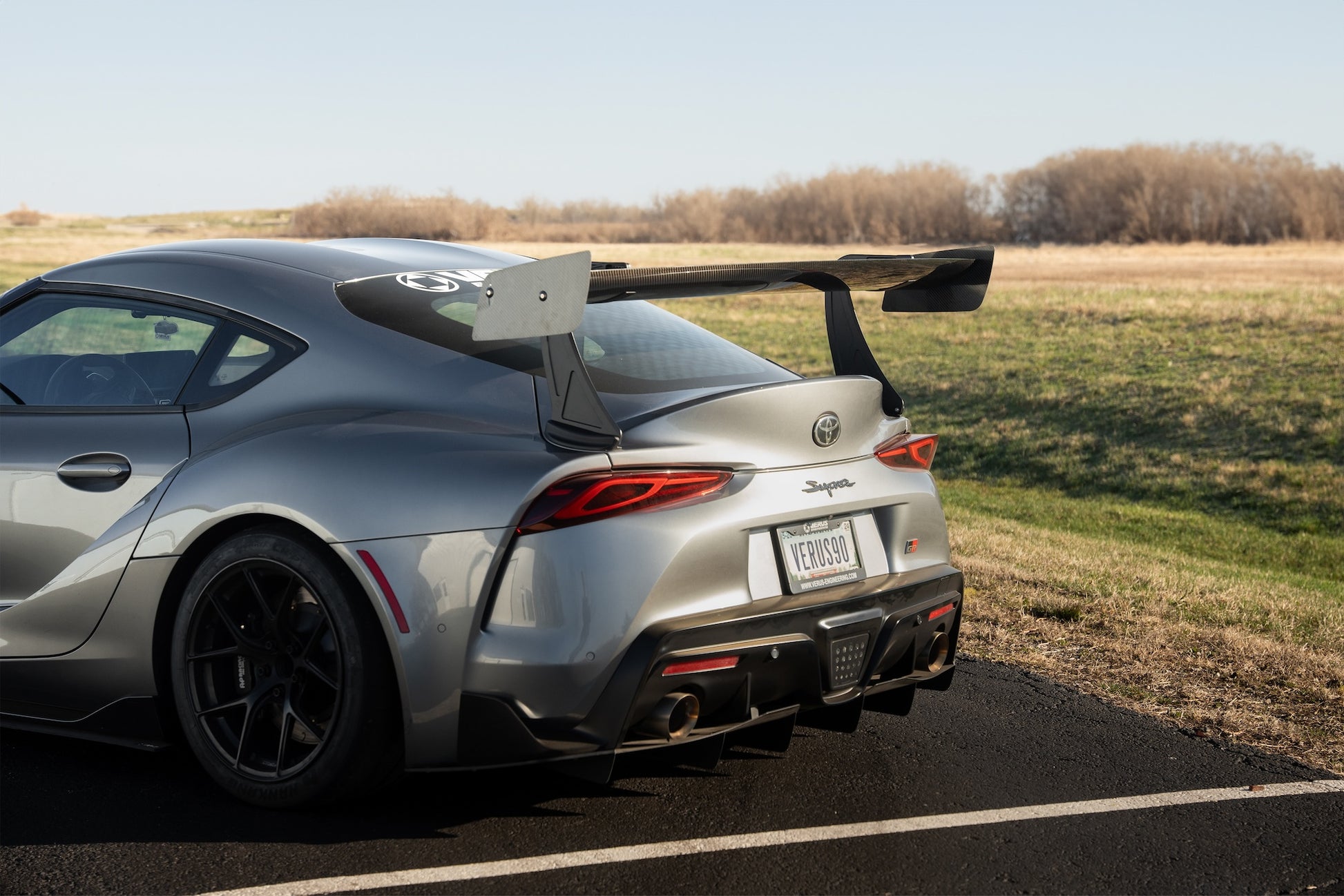 Verus Swan Neck UCW Rear Wing Kit