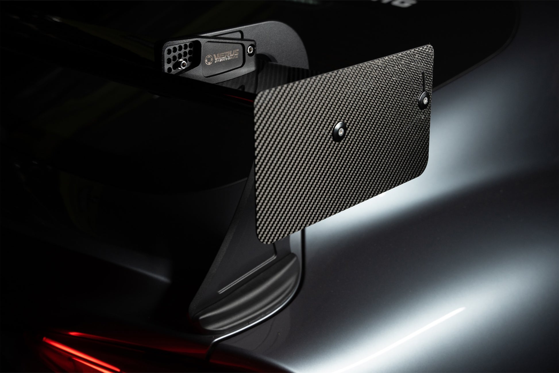 Verus Swan Neck UCW Rear Wing Kit
