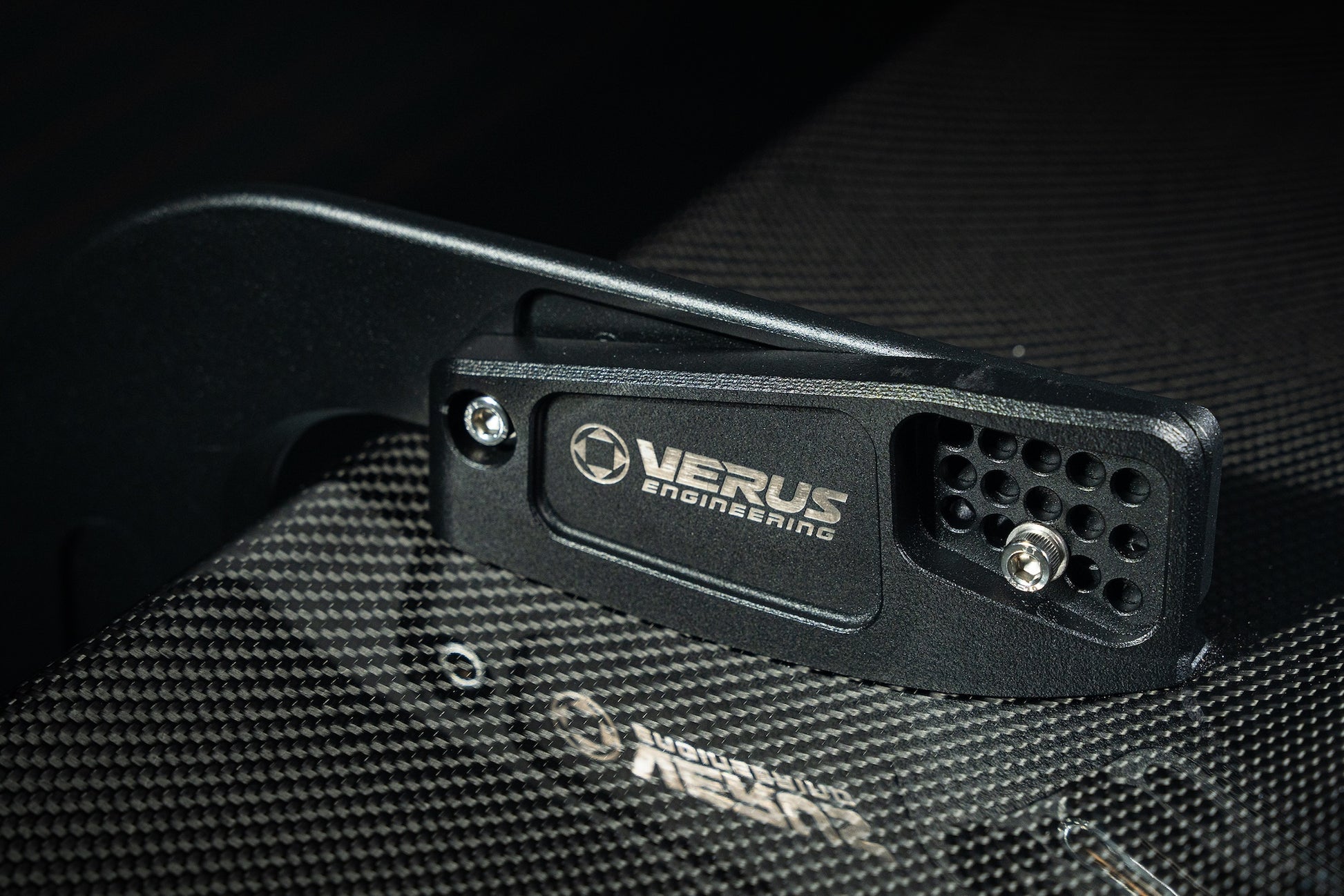 Verus Swan Neck UCW Rear Wing Kit